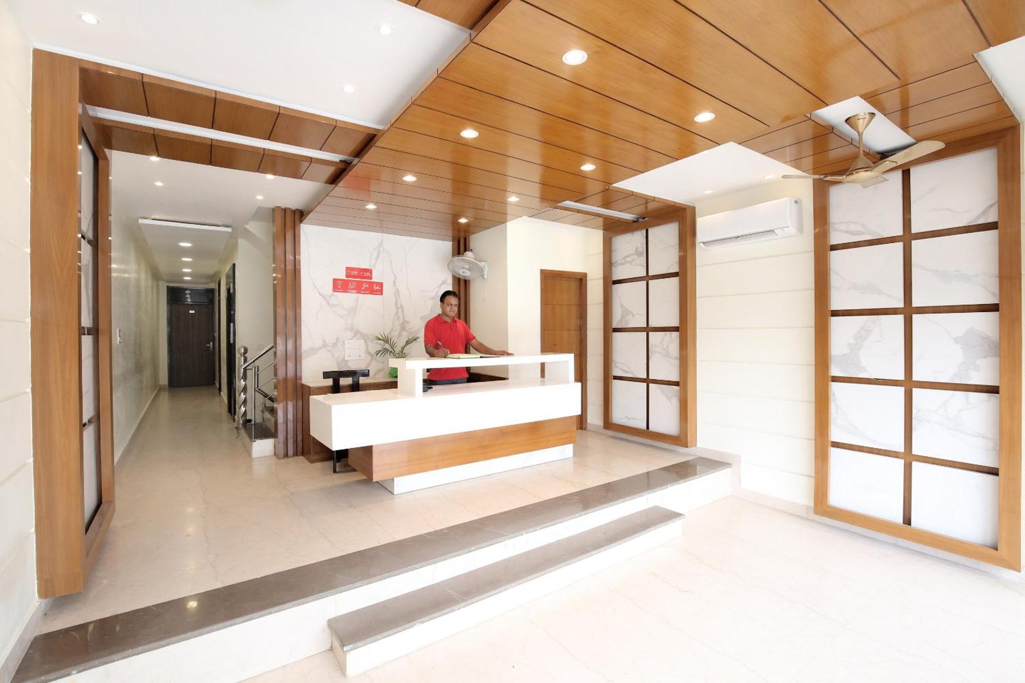 Oyo 17307 Hotel Kings Amritsar Bagian luar foto
